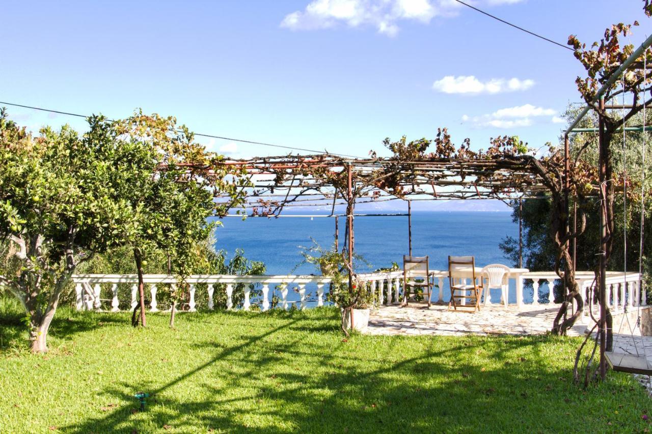 Villa Sea View Estate Helios Perama  Exterior foto
